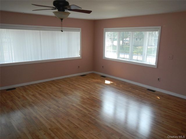 1005 Thompson Drive, Bay Shore, NY 11706