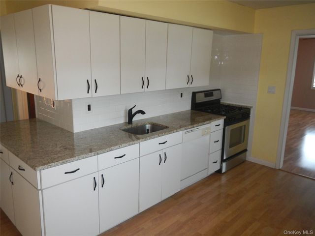 1005 Thompson Drive, Bay Shore, NY 11706