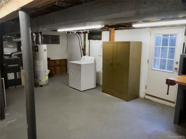 1005 Thompson Drive, Bay Shore, NY 11706