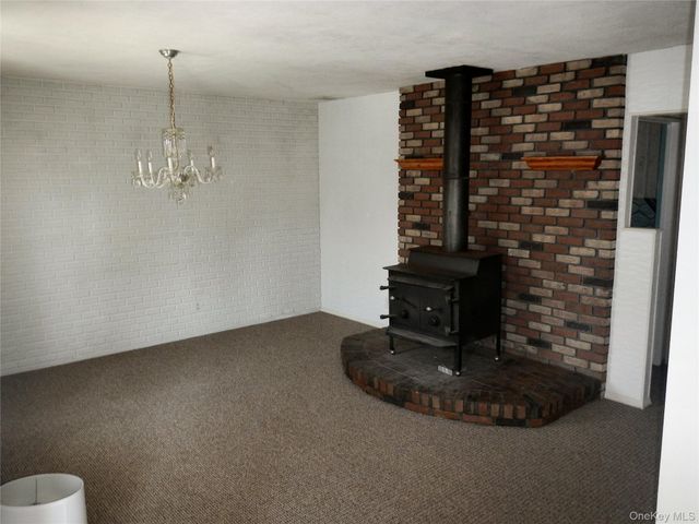 1005 Thompson Drive, Bay Shore, NY 11706