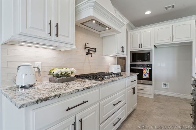 2705 W Twin Oaks Street, Broken Arrow, OK 74012