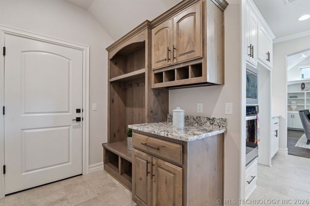 2705 W Twin Oaks Street, Broken Arrow, OK 74012