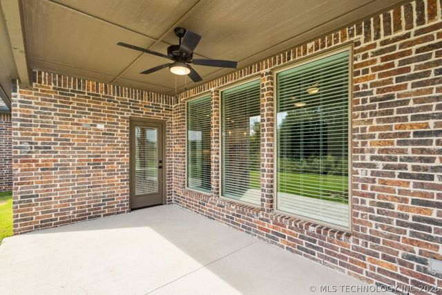 2705 W Twin Oaks Street, Broken Arrow, OK 74012