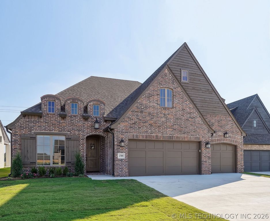 2705 W Twin Oaks Street, Broken Arrow, OK 74012