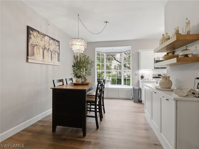 88 Silver Oaks CIR 4-101, Naples, FL 34119