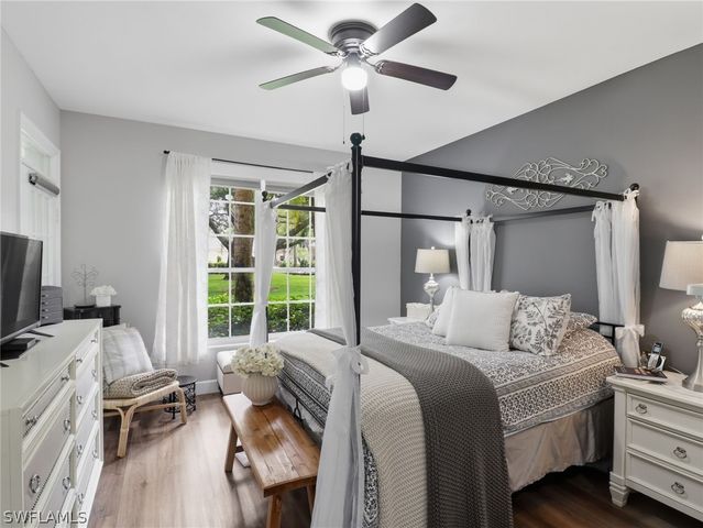 88 Silver Oaks CIR 4-101, Naples, FL 34119