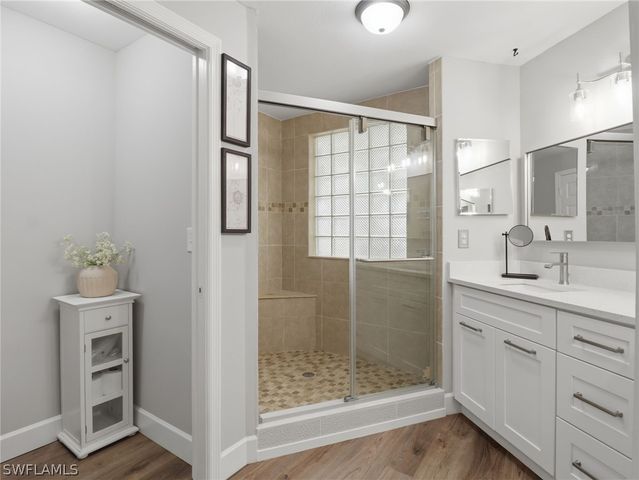 88 Silver Oaks CIR 4-101, Naples, FL 34119