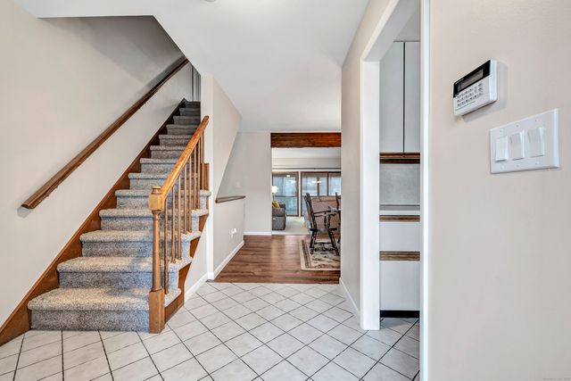 298 Aspetuck Trail 298, Shelton, CT 06484