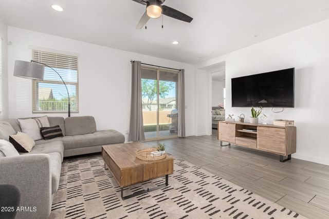 9004 W SOLANO Drive, Glendale, AZ 85305