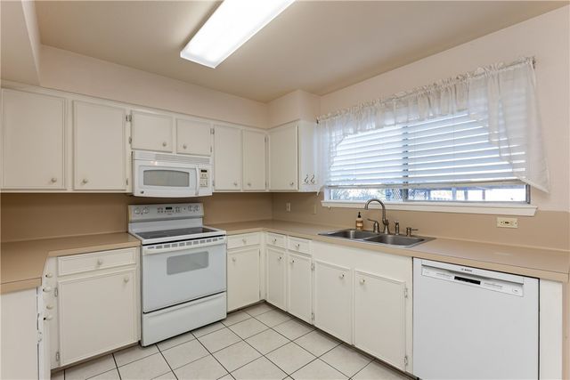 7301 Ottawa Circle, Corpus Christi, TX 78414