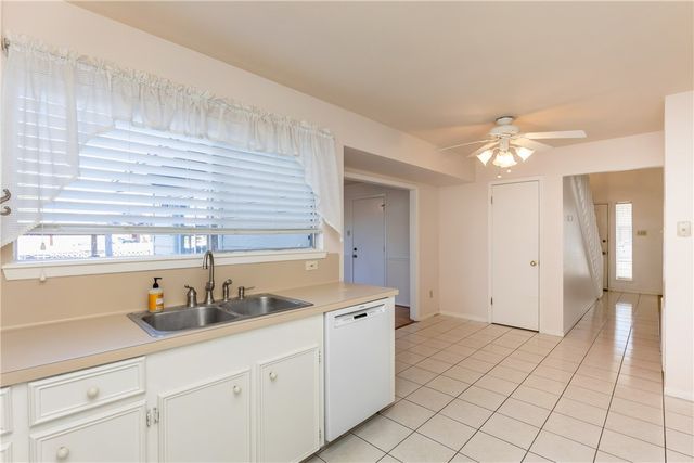 7301 Ottawa Circle, Corpus Christi, TX 78414