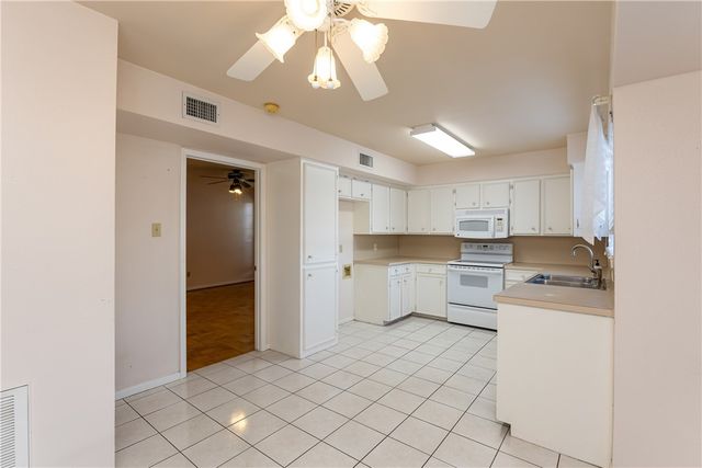 7301 Ottawa Circle, Corpus Christi, TX 78414