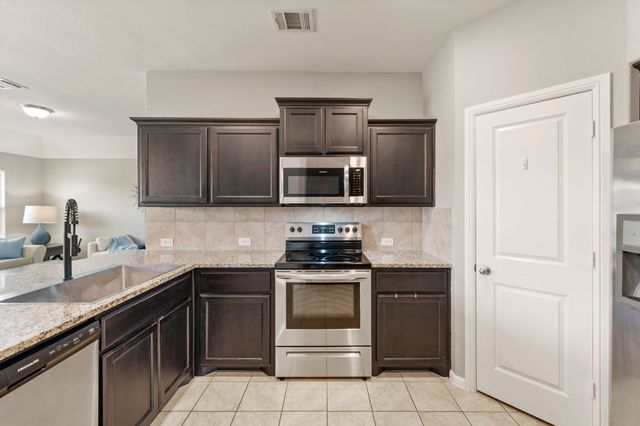 9313 Herringbone Drive, Fort Worth, TX 76131