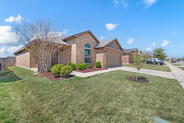 9313 Herringbone Drive, Fort Worth, TX 76131