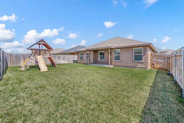 9313 Herringbone Drive, Fort Worth, TX 76131