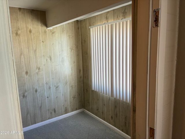 2635 W Rose Lane B-215, Phoenix, AZ 85017