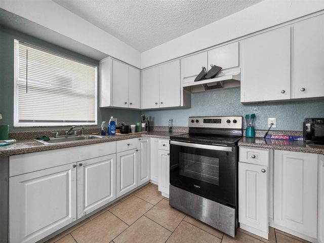 1155 W 5TH STREET, Lakeland, FL 33805