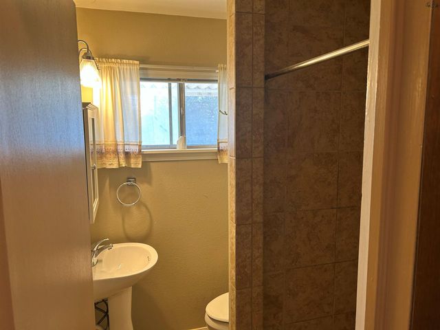 3013 AVENUE Q, Wichita Falls, TX 73609