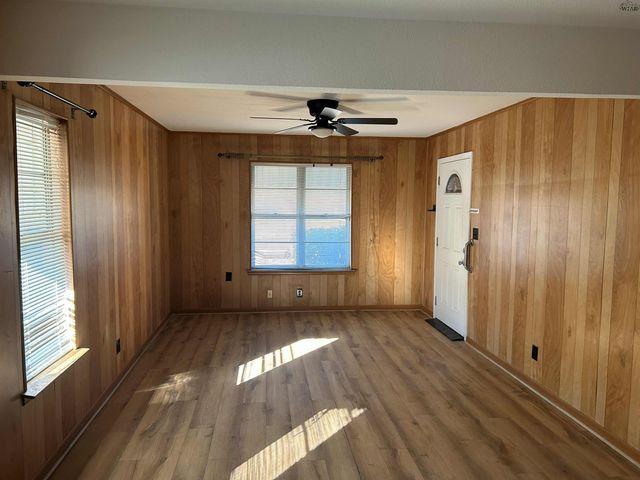 3013 AVENUE Q, Wichita Falls, TX 73609