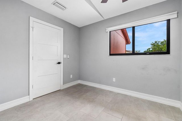 120 Mayfair Lane, Boynton Beach, FL 33426