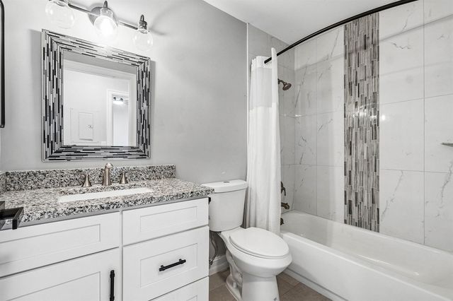 120 Mayfair Lane, Boynton Beach, FL 33426