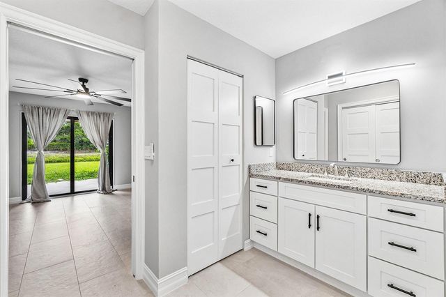 120 Mayfair Lane, Boynton Beach, FL 33426