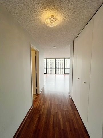 1122 N Clark Street 1702, Chicago, IL 60610