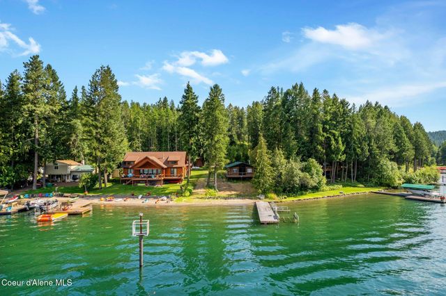 527 W Seneacquoteen, Priest River, ID 83856