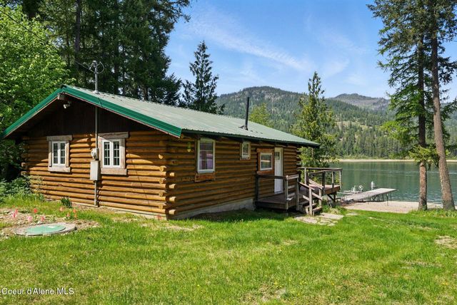 527 W Seneacquoteen, Priest River, ID 83856