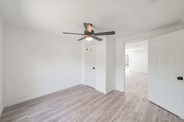 238 Briar Oaks Drive, Azle, TX 76020