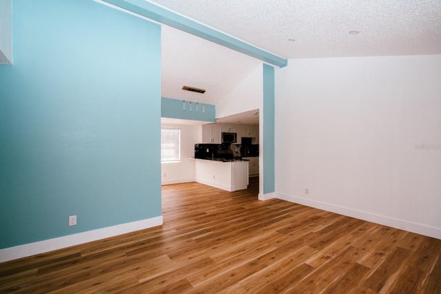 7502 POND VIEW COURT, Tampa, FL 33615