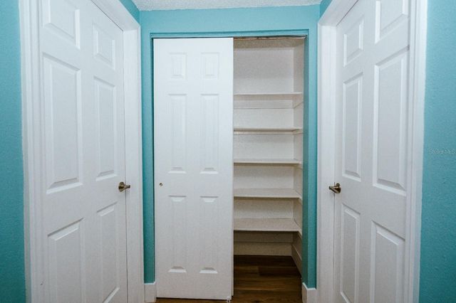 7502 POND VIEW COURT, Tampa, FL 33615