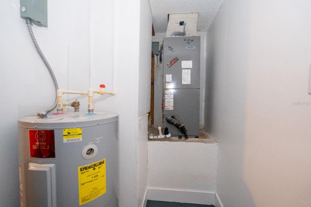 7502 POND VIEW COURT, Tampa, FL 33615