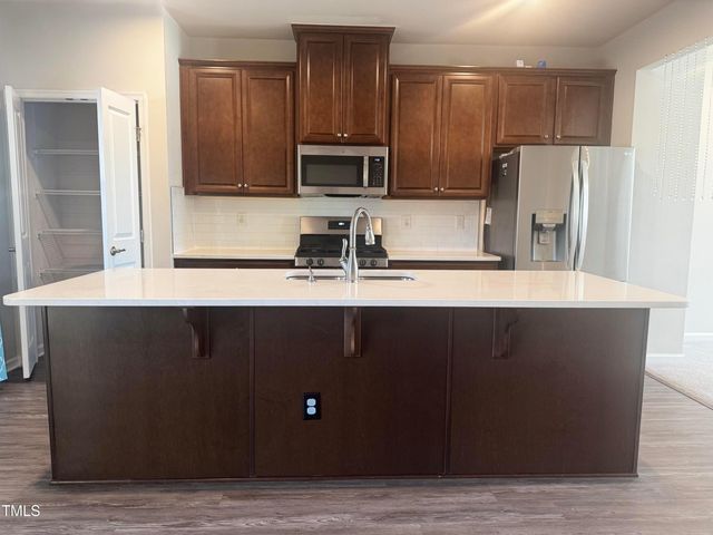 946 Channing Park Circle, Cary, NC 27519