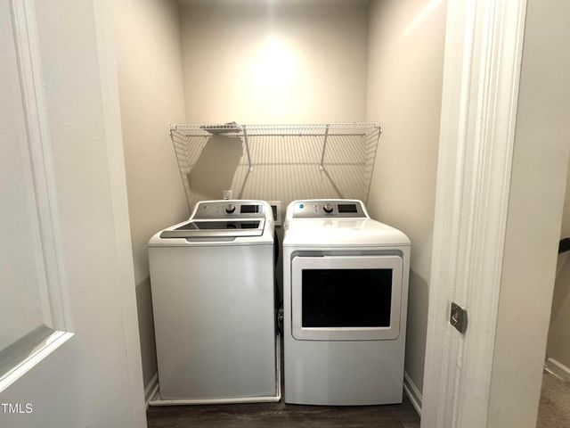 946 Channing Park Circle, Cary, NC 27519