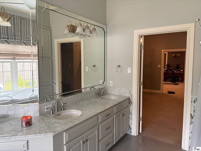 327 JEFFERSON OAKS DRIVE, Ruston, LA 71270