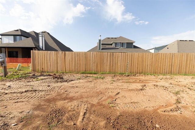 9316 NW 116th Street, Yukon, OK 73099