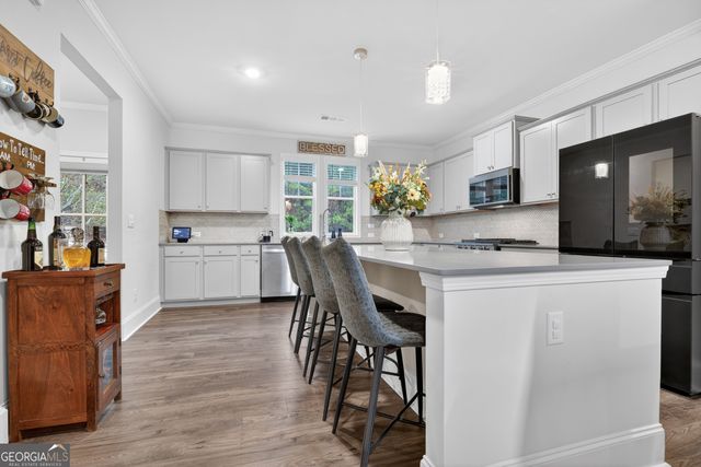 345 Vista Lane, Woodstock, GA 30189