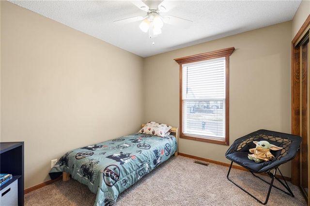 709 Red Maple Drive, Liberty, MO 64068