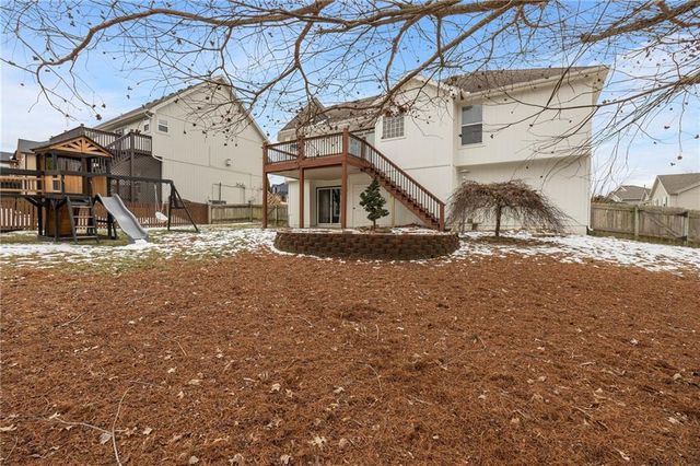 709 Red Maple Drive, Liberty, MO 64068