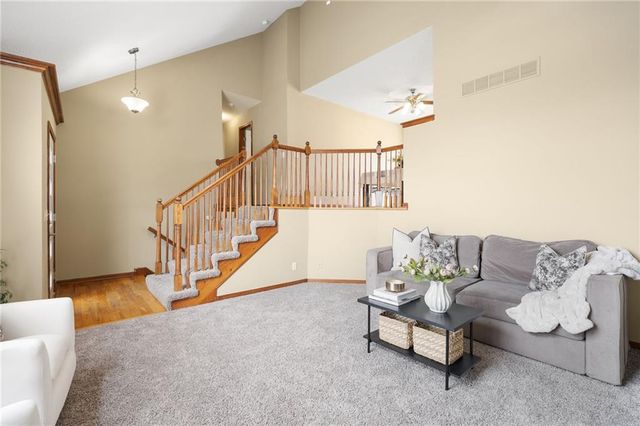 709 Red Maple Drive, Liberty, MO 64068