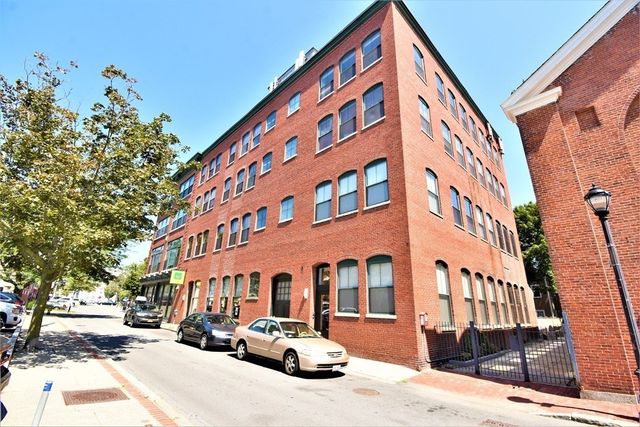 281 Essex 203, Salem, MA 01970