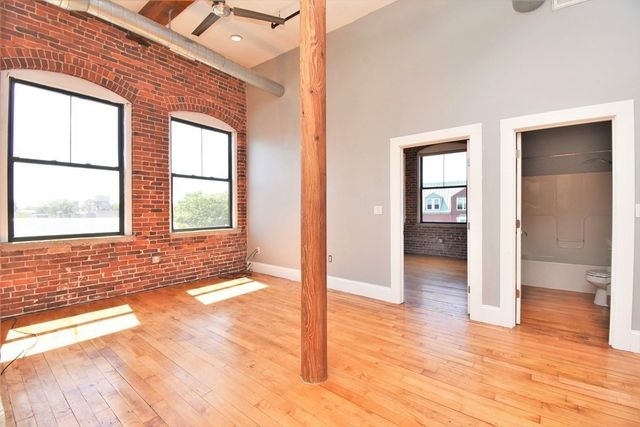 281 Essex 203, Salem, MA 01970