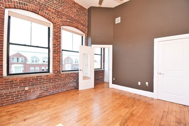 281 Essex 203, Salem, MA 01970