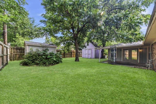 5738 Weeping Willow Road, Houston, TX 77092