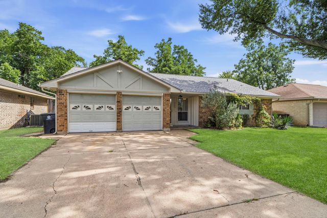 5738 Weeping Willow Road, Houston, TX 77092