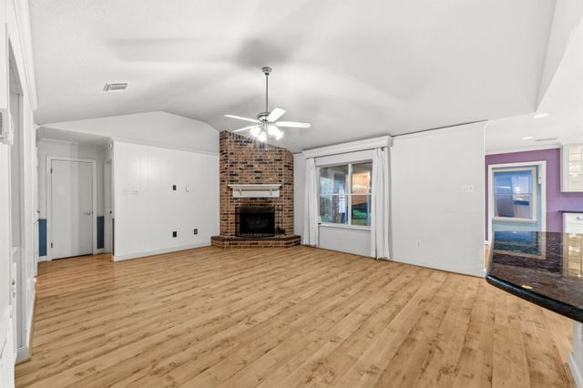 5738 Weeping Willow Road, Houston, TX 77092