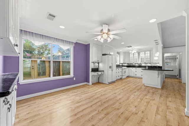 5738 Weeping Willow Road, Houston, TX 77092