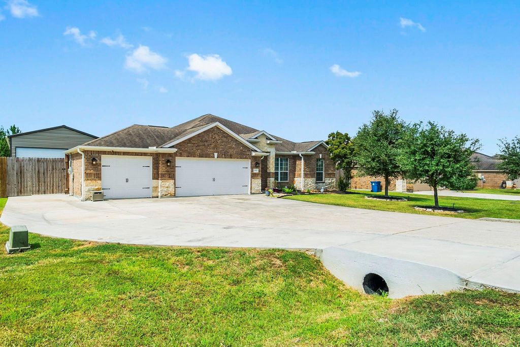 18830 Maverick Ranch Road W, Magnolia, TX 77355