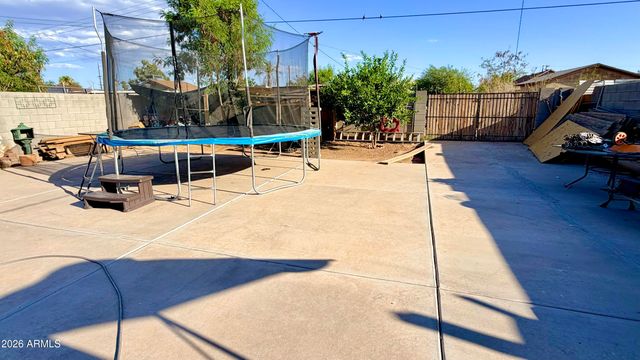3531 W POLK Street, Phoenix, AZ 85009
